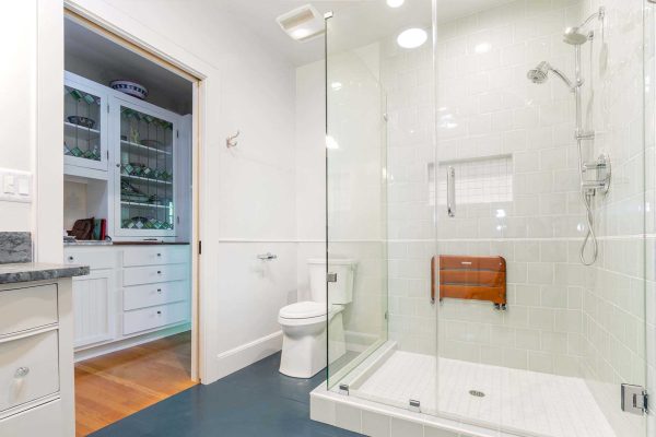 bathroom renovation service-Toledo Bath Remodeling And Repair